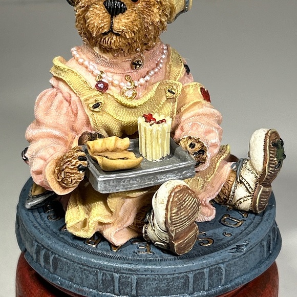 The Boyd’s Bear Collection RX Love & Kisses Nurse Music Box YOU’VE GOT A… - Picture 8 of 14